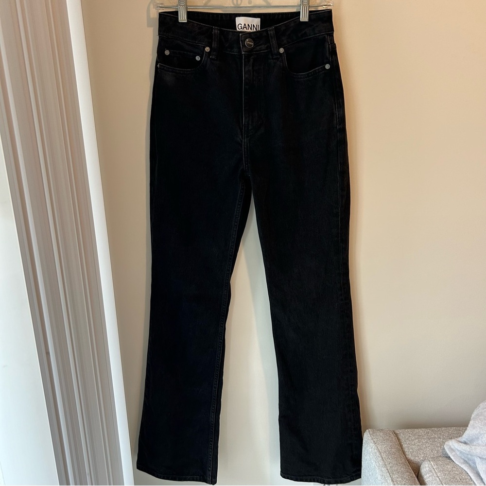 Ganni Betzy High-Rise Flared Jeans Black - Picture 5 of 11